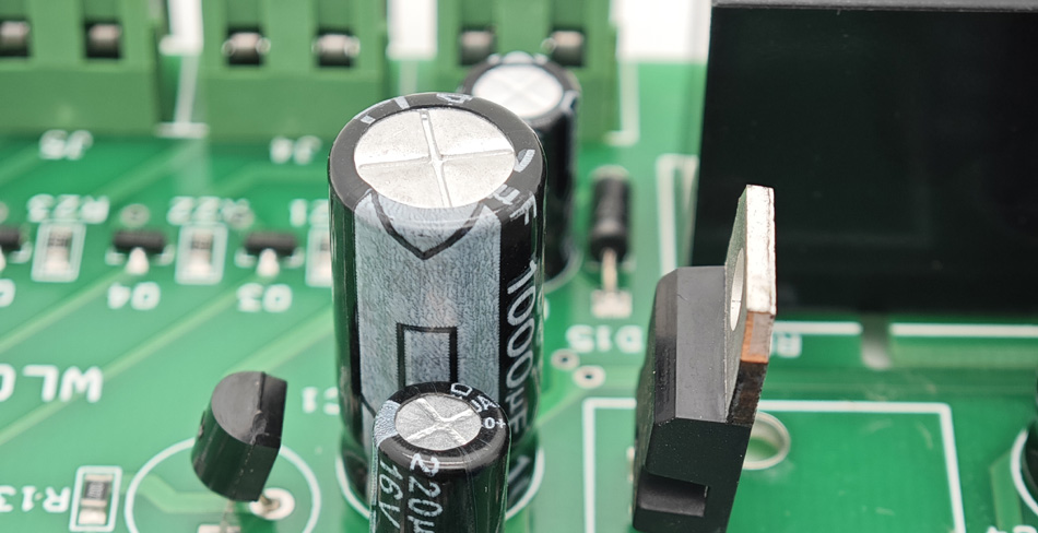 Dari prototipe ke produksi massal: tantangan konversi dalam pemrosesan PCBA