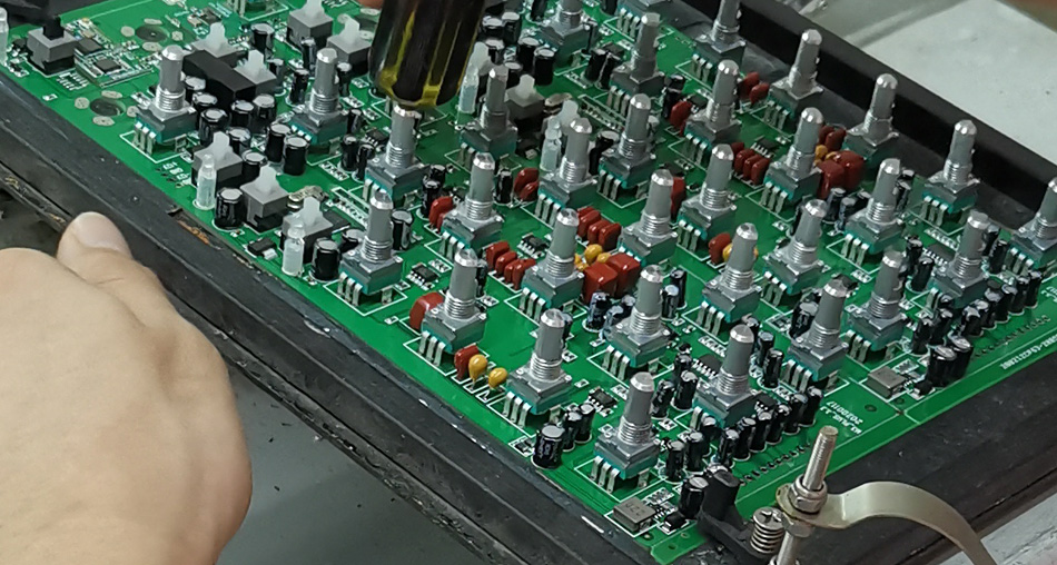 Bagaimana cara mengurangi biaya produksi pabrik PCBA dengan mengoptimalkan rantai pasokan?