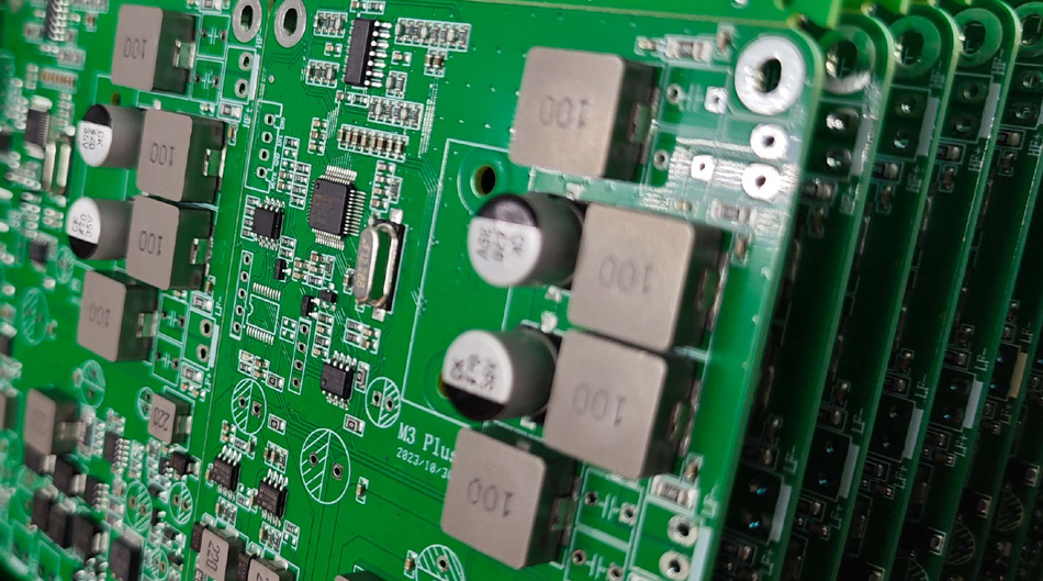 Bagaimana cara mengevaluasi kemampuan pemrosesan material khusus di pabrik PCBA?